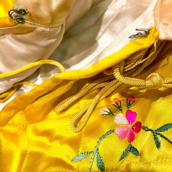 Antique embroidered Asian style coat/robe - Picture 3 of 5